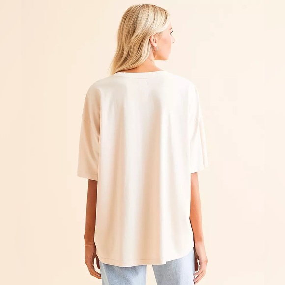 Parisian Rose Skull Tee - Picture 2 of 5